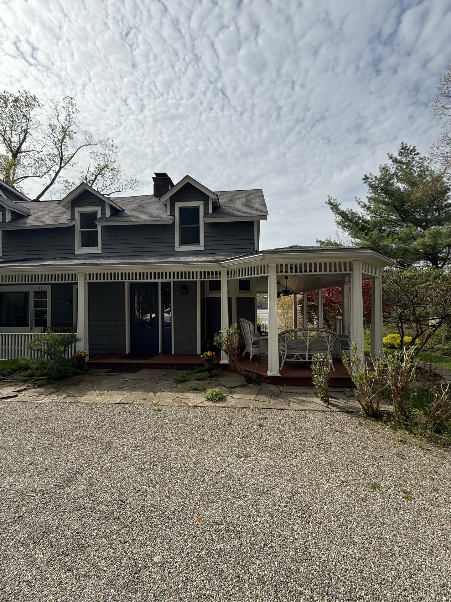 Front porch and approach